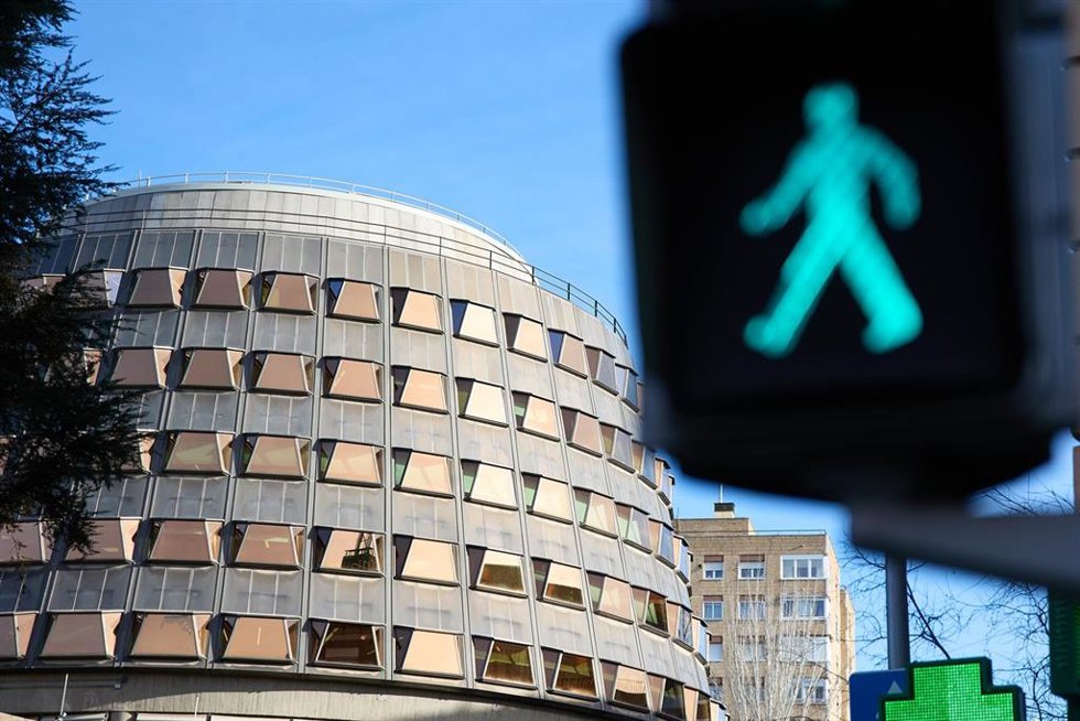 Archivo - Vista de la fachada del Tribunal Constitucional el día en el que se celebra el acto solemne de toma de posesión de los cuatro nuevos magistrados en el Tribunal Constitucional (TC), a 9 de enero de 2023, en Madrid (España). Los nuevos magistrad