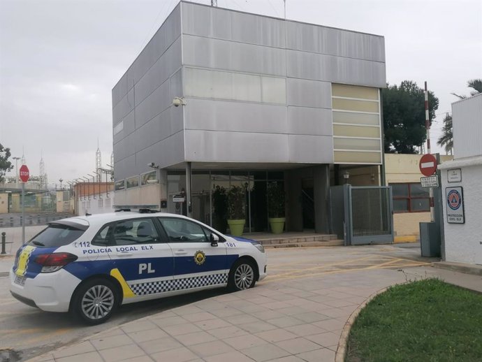 Archivo - Sede de la Policía Local de Elche (Alicante), en una imagen de archivo.