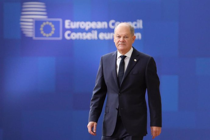 El canciller de Alemania, Olaf Scholz, llega a la reunión del Consejo Europeo en Bruselas