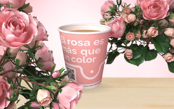 La firma colabora con la AECC por séptimo año consecutivo en el Día Mundial Contra el Cáncer de Mama, presentando una colección de vasos con un diseño especial.