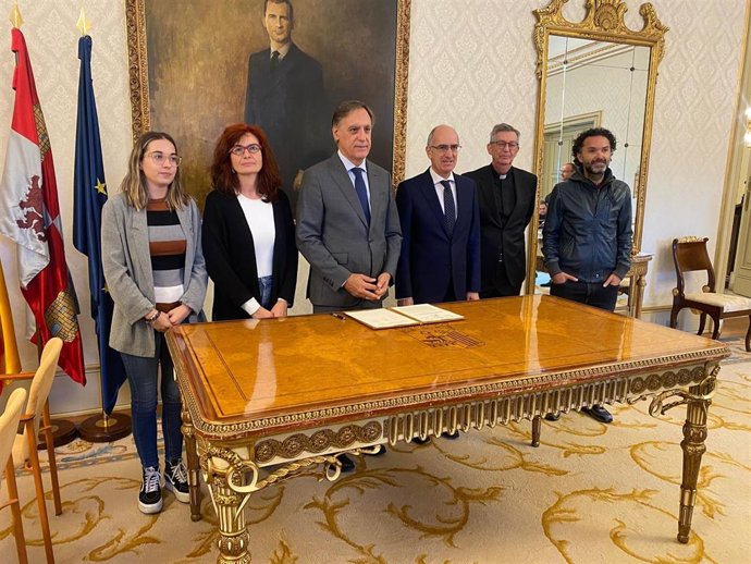 Rueda de prensa de firma de la Mesa de Voluntariado