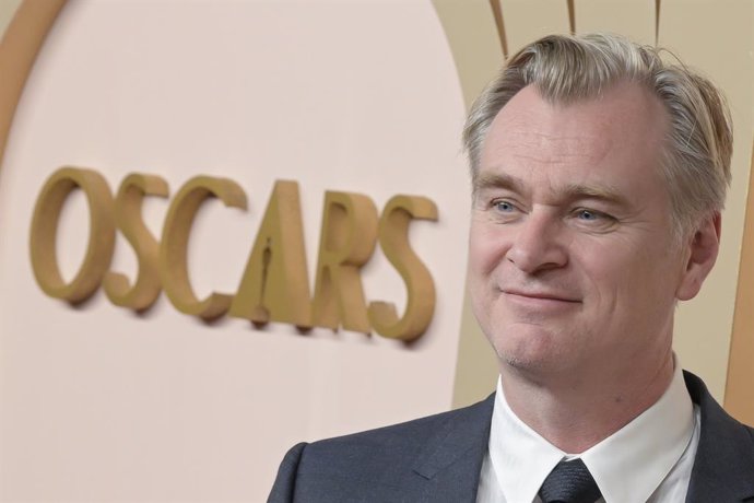 Christopher Nolan abandona la ciencia ficción en su nueva película