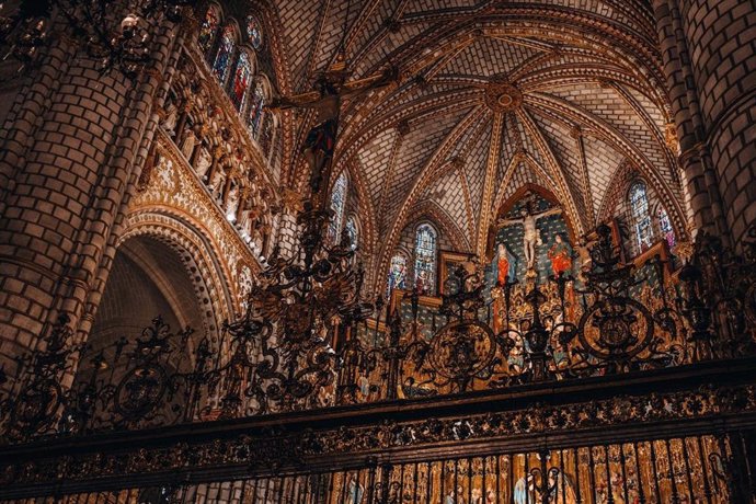 Un concierto benéfico de la Orquesta Internacional Rachmaninoff conmemora el 800 aniversario de la construcción de la Catedral de Toledo (1226-2026)