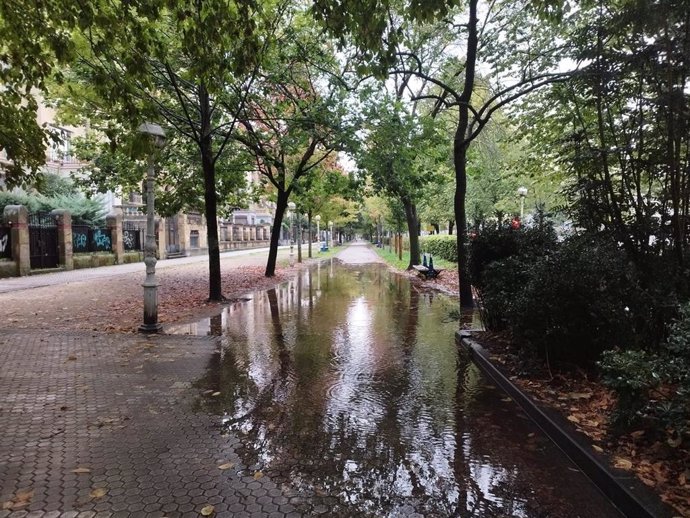 Balsa de agua en San Sebastián por las intensas precipitaciones