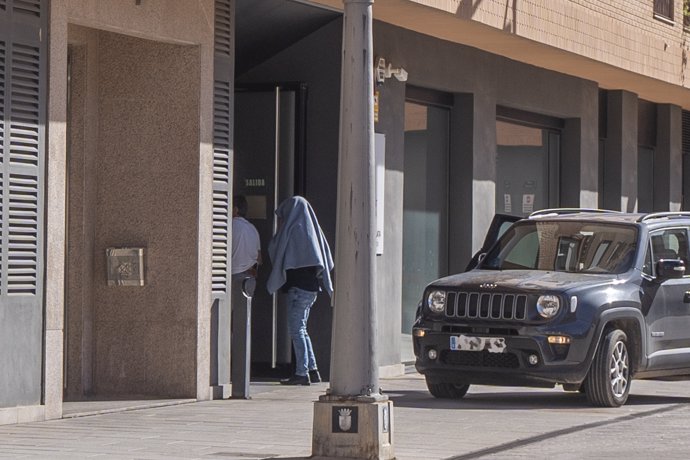 La Policía detiene a un profesor de un colegio acusado de abusar de seis menores