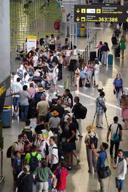 Archivo - Imagen de archivo del aeropuerto de Málaga-Costa del Sol.