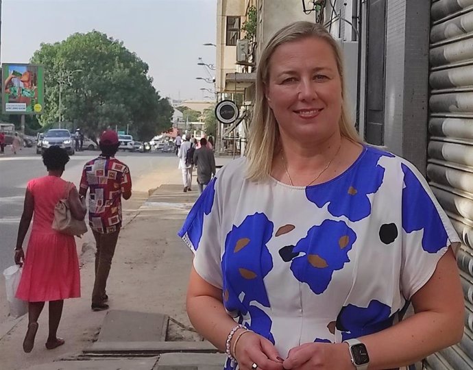 La comisaria europea de Asociaciones Internacionales, Jutta Urpilainen, durante una visita a la capital de Senegal, Dakar (archivo)