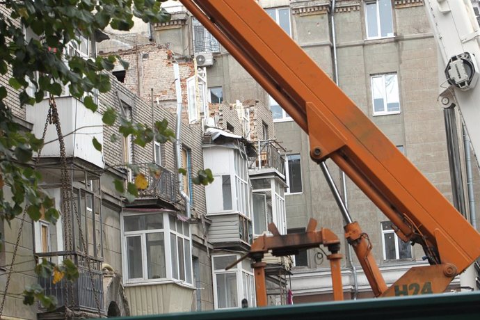 October 14, 2024, Dnipro, Ukraine: DNIPRO, UKRAINE - OCTOBER 14, 2024 - The apartment block in Vokzalna Square that was hit by a Russian missile on April 19, 2024, is being dismantled, Dnipro, east-central Ukraine. On the morning of April 19, the Russian 