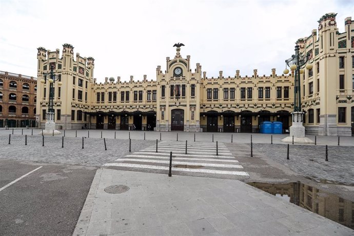 Archivo - La Estación del Norte de València en imagen de archivo