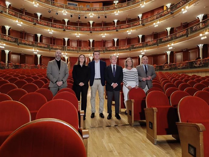 (Desde La Izda.) Lucena, Velasco, Bellido, Fuentes, Albás Y Duque En La Presentación De Los IV Premios Carmen, Que Se Entregarán El 1 De Febrero En Córdoba.