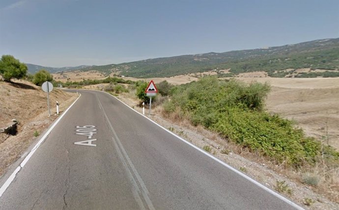 Carretera A-405 en Jimena de la Frontera (Cádiz)