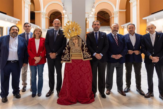 Presentación de la exposición Entre el diseño y la creación: Antonio Dubé de Luque, la belleza en el estilo