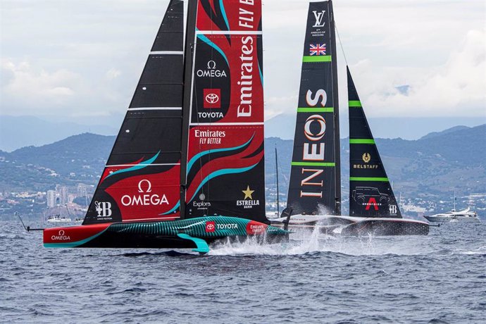 October 18, 2024. Louis Vuitton 37Th America's Cup, Race Day 5, Race 7. EMIRATES TEAM NEW ZEALAND, INEOS BRITANNIA