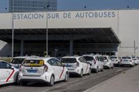 Taxistas reciben con "reservas" aunque "satisfechos" las medidas para incrementar la seguridad en el sector
