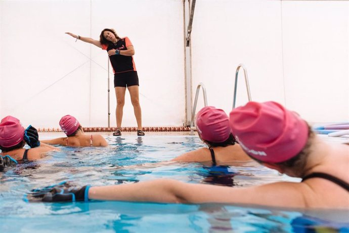 La US firmará un convenio con la asociación Vida On para ofrecer, por ejemplo, actividades deportivas para ayudar en la rehabilitación a las pacientes con cáncer de mama y otras enfermedades oncológicas.