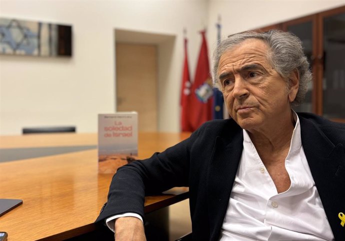 Bernard-Henri Lévy firma 'La soledad de Israel':"Creo en la solución de los dos Estados con un gobierno palestino digno"