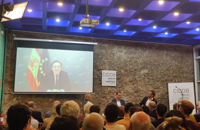 El ministro de Asuntos Exteriores, Unión Europea y Cooperación, José Manuel Albares, en el acto del 34 anuario del Cidob