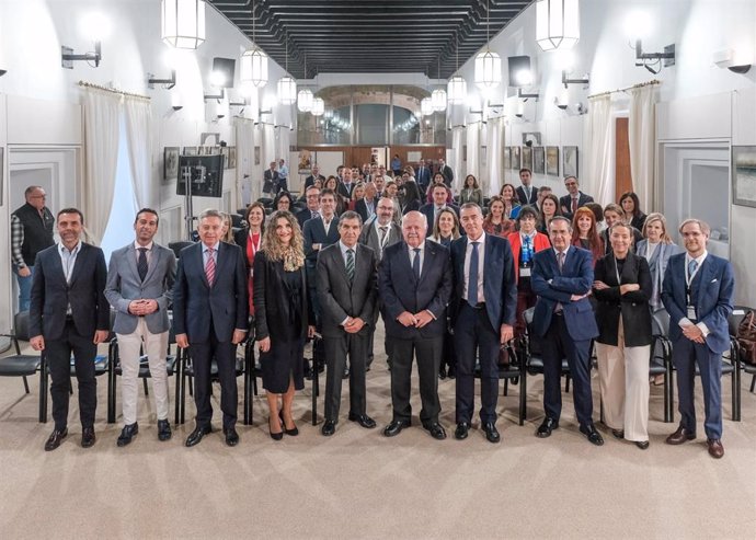 Archivo - II Jornadas Anticorrupción organizadas por la Oficina Andaluza contra el Fraude y la Corrupción en el Parlamento andaluz. (Foto de archivo).