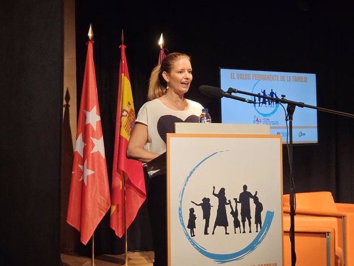 La consejera de Familia, Juventud y Asuntos Sociales, Ana Dávila, durante la inauguración del III Congreso de la Federación Madrileña de Familias Numerosas.