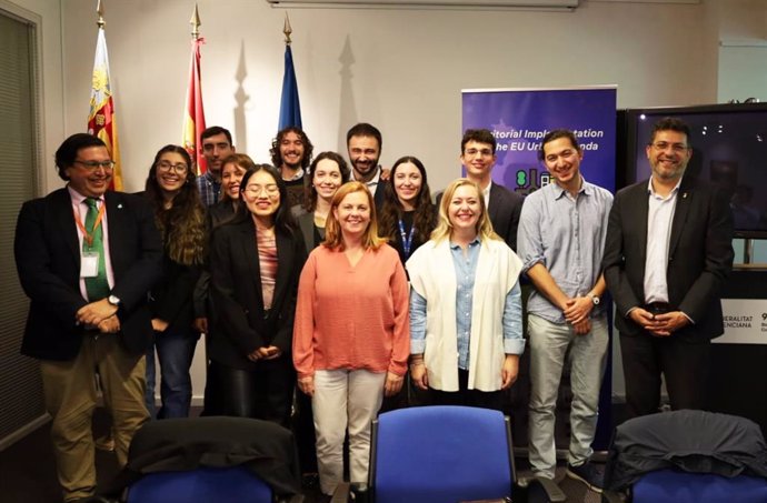 La Diputación promueve la formación de estudiantes en Bruselas para captar fondos europeos en los municipios valencianos