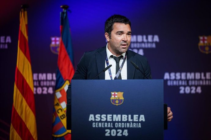 El director de fútbol del FC Barcelona, Deco, en la Asamblea General Ordinaria 2024 del club blaugrana