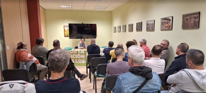 Participantes en la asamblea de OSTA celebbrada este sábado en Zaragoza.