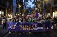 Una manifestación toma las calles de València y exige topar los precios de alquiler: "Nos están expulsando de la ciudad"