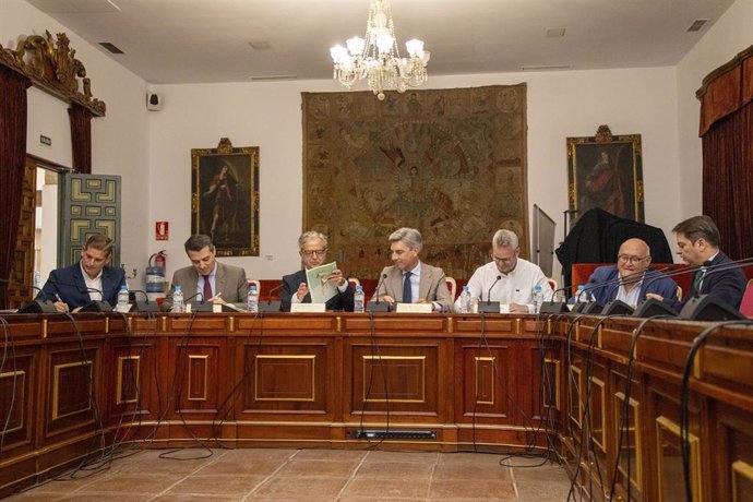 Acuerdo de Diputación de Córdoba y ayuntamientos para la adecuación de la Vía Verde de la Campiña