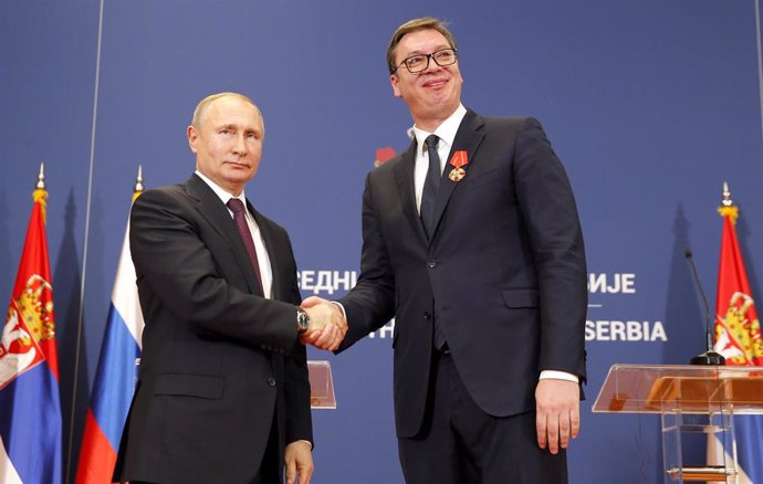 Archivo - Vladimir Putin y Aleksandar Vucic