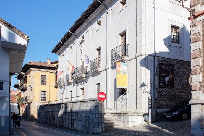 Archivo - Centro Cultural El Espolón de Comillas