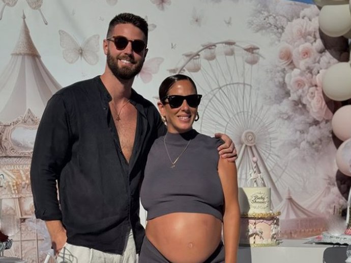 Anabel Pantoja y su novio David Rodríguez han celebrado la 'baby shower' de su primera hija