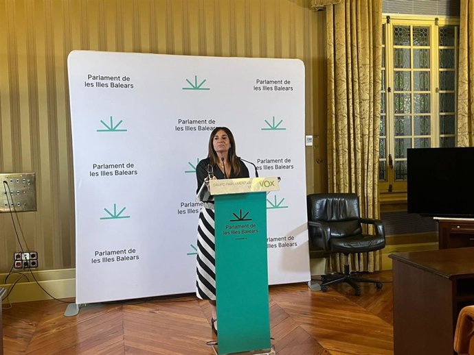 La portavoz parlamentaria de Vox, Manuela Cañadas