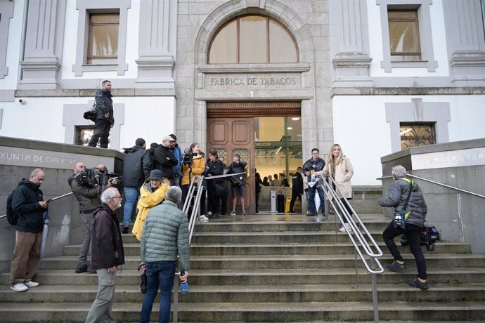 Fachada de la Audiencia Provincial de A Coruña, a 17 de octubre de 2024, en A Coruña, Galicia (España). La Audiencia Provincial comenzó ayer, 16 de octubre, la vista oral por el asesinato del joven coruñés Samuel Luiz el 3 de julio de 2021. Los cinco acus