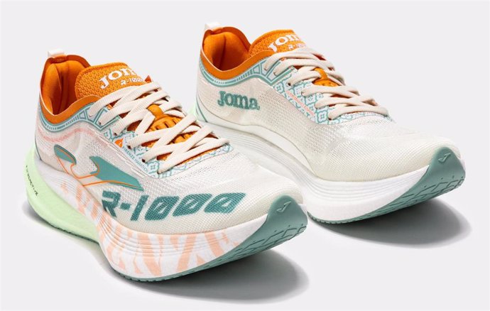 Imagen de la edición especial del modelo R-1000 de Joma para la Maratón de Florencia 2024