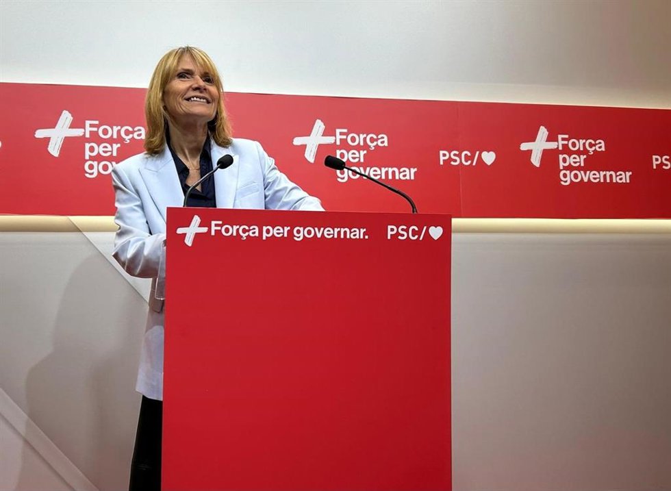 La viceprimera secretaria y portavoz del PSC, Llusa Moret, en una rueda de prensa