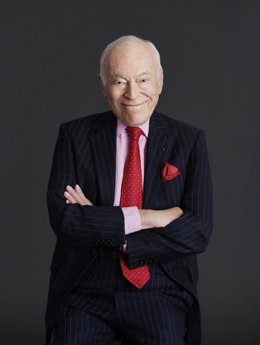 Neiman Marcus names Leonard A. Lauder, Chairman Emeritus of The Estée Lauder Companies, as the recipient of the Neiman Marcus Award for Distinguished Service in the Field of Fashion.