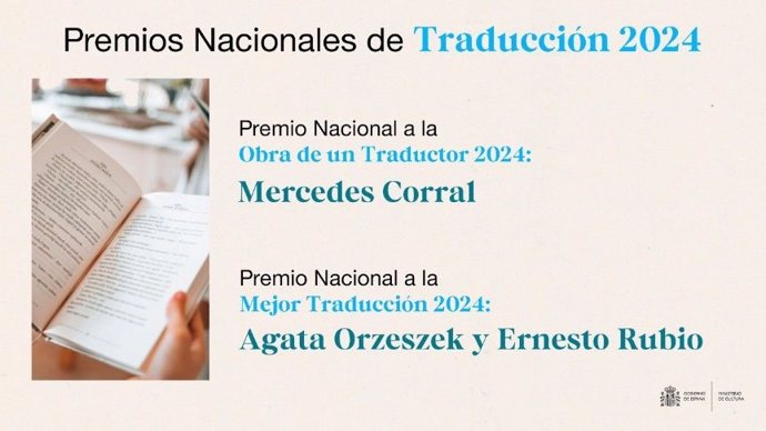 Mercedes Corral, Premio Nacional a Obra de Traductor, y Agata Orzeszek y Ernesto Rubio, Premio Nacional Mejor Traducción