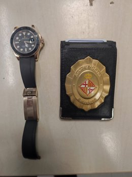 Tres detenidos por robar un reloj de lujo de 30.000 euros en el barrio del Gtic de Barcelona