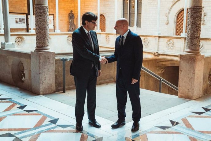 El president de la Generalitat, Salvador Illa, i el delegat del Govern central a Catalunya, Carlos Prieto