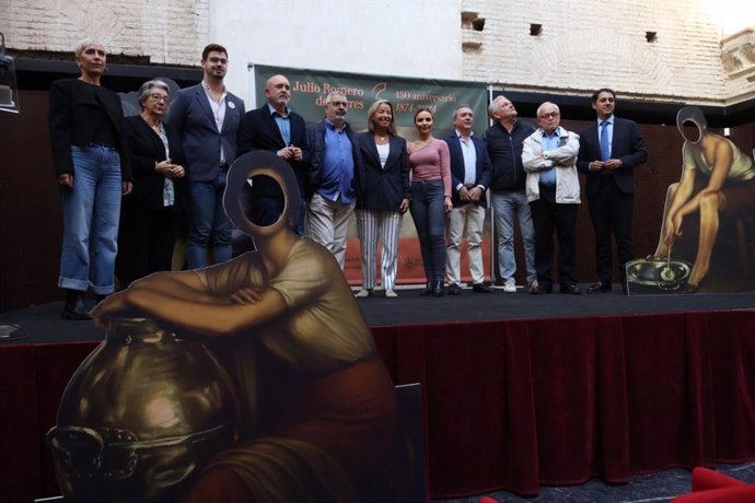 Presentación de la programación municipal con motivo del 150 aniversario del nacimiento de Julio Romero de Torres en Córdoba.