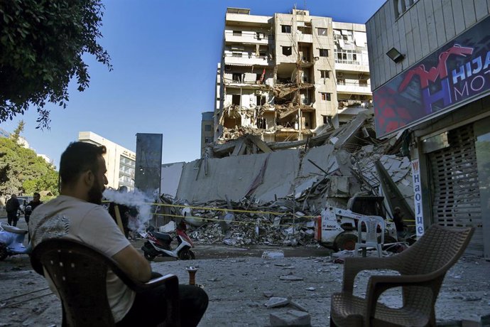 Sucursal del banco Al Qadr Al Hasán, afín a Hezbolá, en Beirut, Líbano