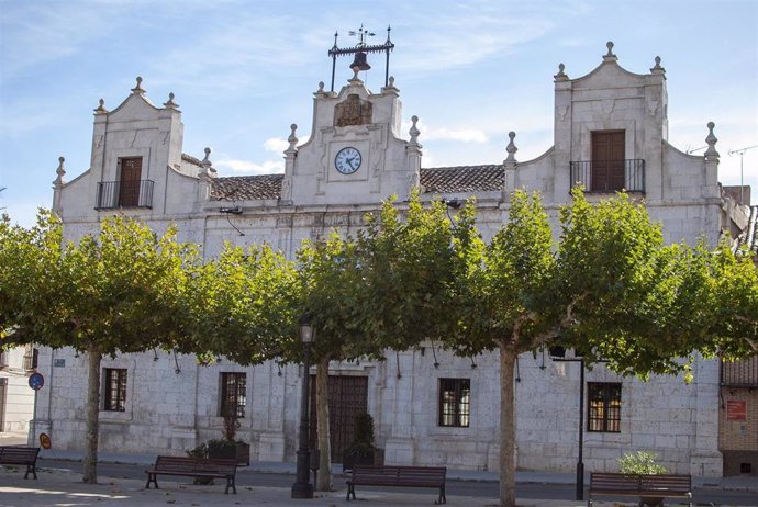 Ayuntamiento de Nava del Rey.