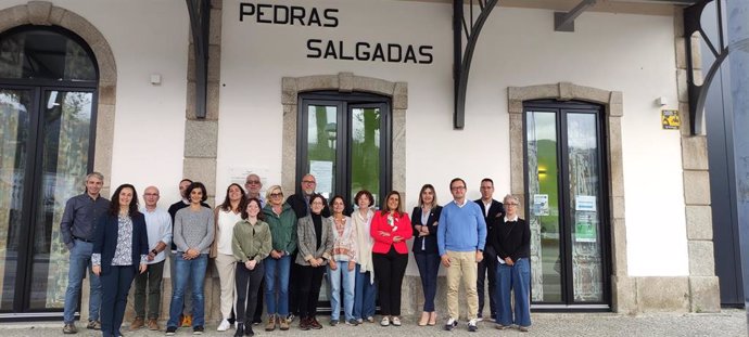 La directora de la Fundación Camino Lebaniego, Pilar Gómez Bahamonde, participa en la inauguración de un nuevo albergue en el Municipio de Vila Pouca de Aguiar.