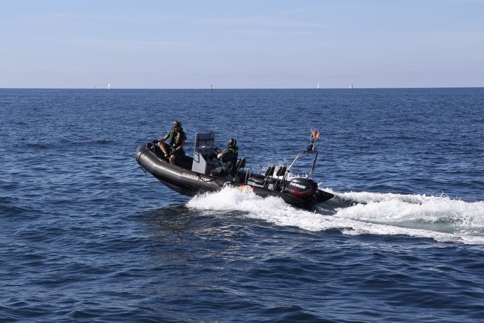 Lancha de la Guardia Civil.