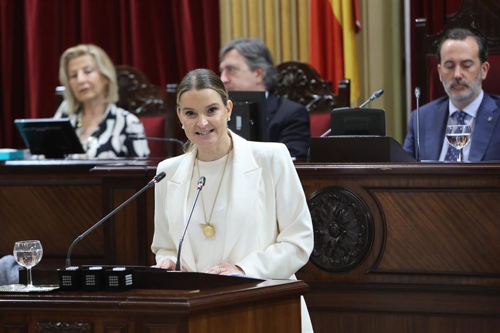Archivo - La presidenta del Govern balear, Marga Prohens.