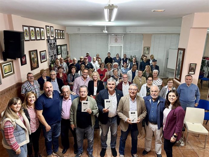 El presidente de la Diputación, Francisco Salado, durante la presentación del V Libro de Letras Flamencas