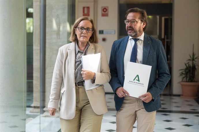 Los delegados de Inclusión Social y del Gobierno andaluz en Granada, Matilde Ortiz y Antonio Granados