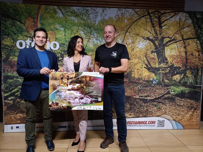 Óscar Mateos, Esther Gutiérrez y Diego Curto en la presentación del 27 edición del Otoño Mágico