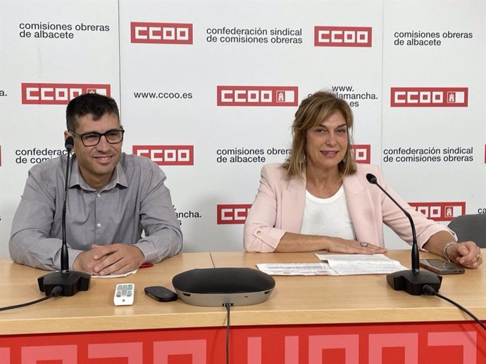 La secretaria general de CCOO Albacete, Carmen Juste, en rueda de prensa.