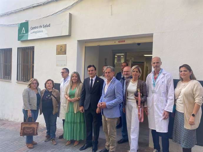 Visita al centro de salud de La Magdalena.